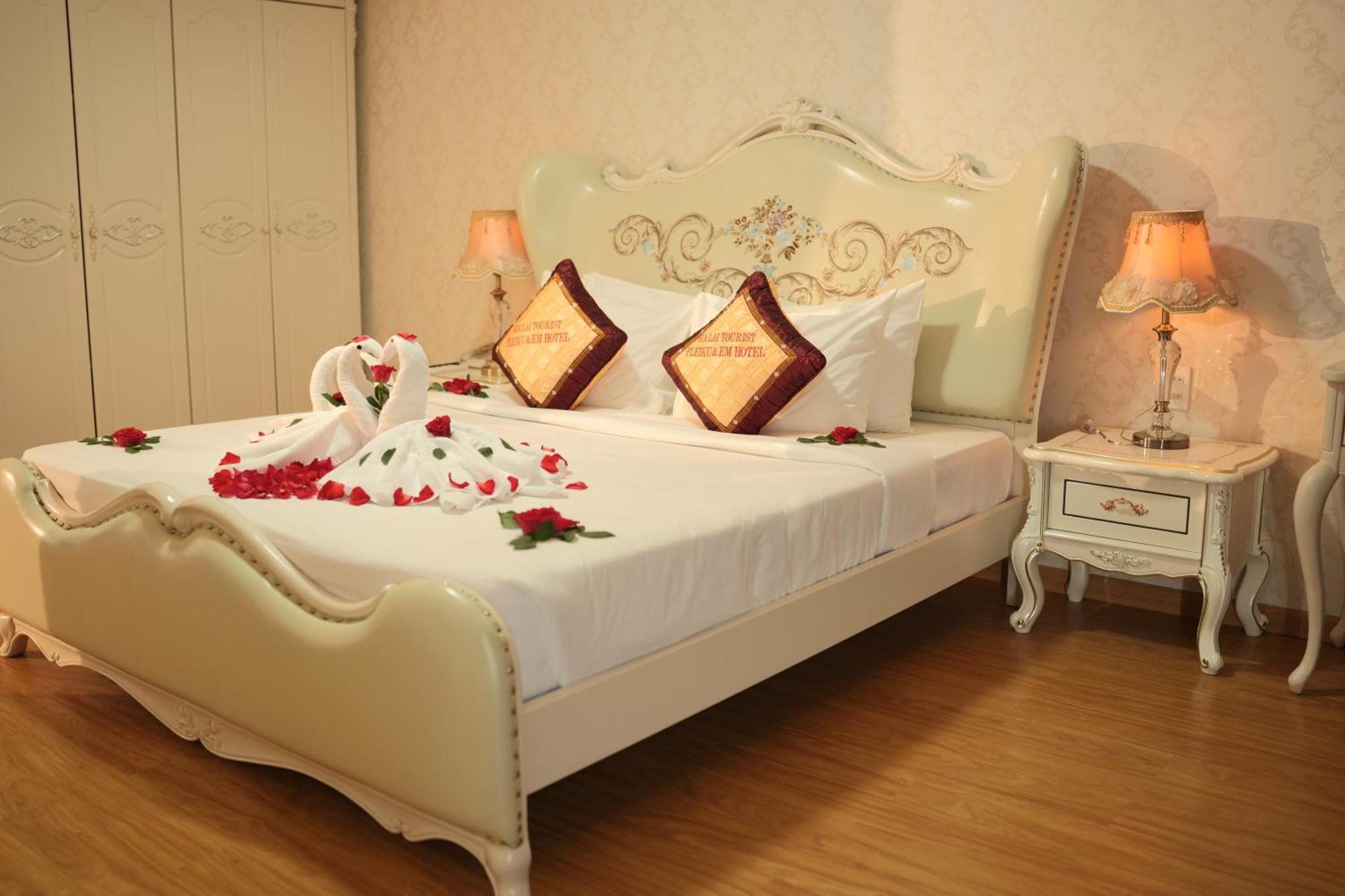 Pleiku & Em Hotel By Gia Lai Tourist المظهر الخارجي الصورة