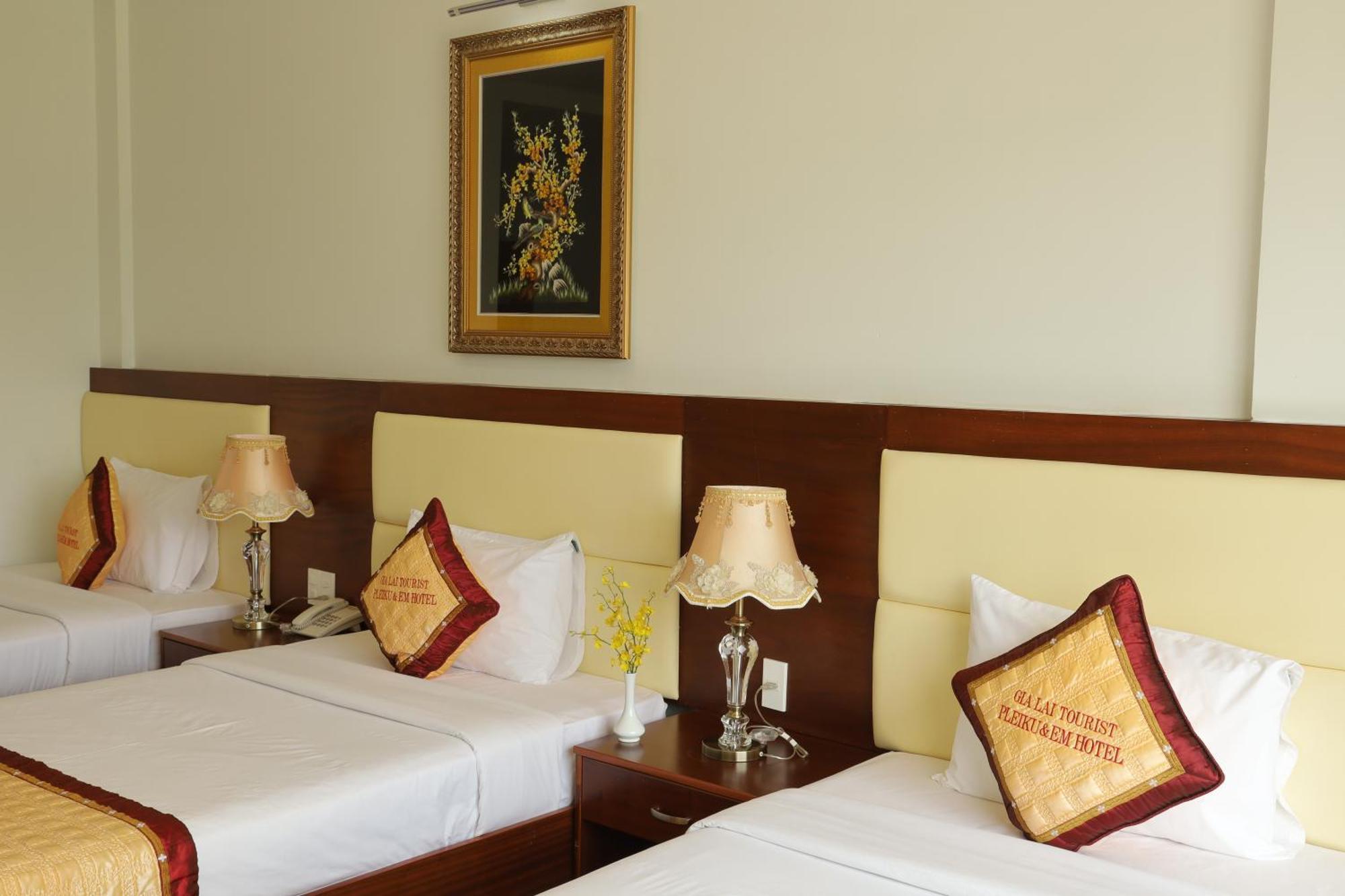 Pleiku & Em Hotel By Gia Lai Tourist المظهر الخارجي الصورة